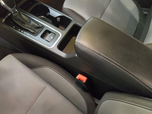 Used 2018 Ford Escape SE w/ SE Sync 3 Package image 26