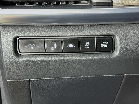 Certified 2022 Kia Telluride EX w/ EX Premium Package AWD/4WD image 10