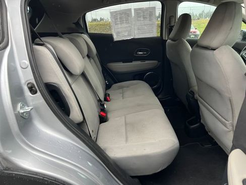 Used 2022 Honda HR-V EX image 12