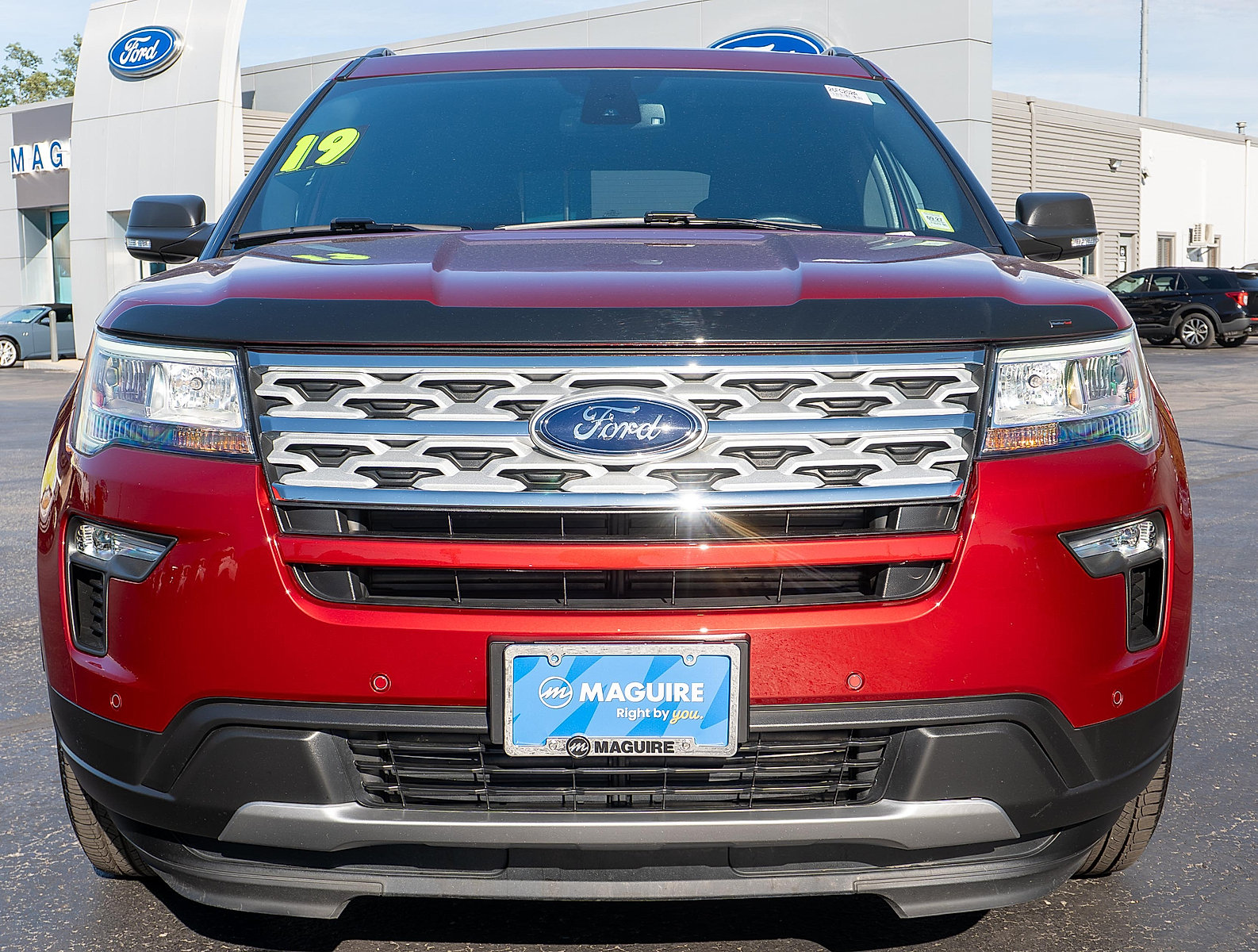 Used 2019 Ford Explorer XLT w/ Equipment Group 201A AWD/4WD image 3