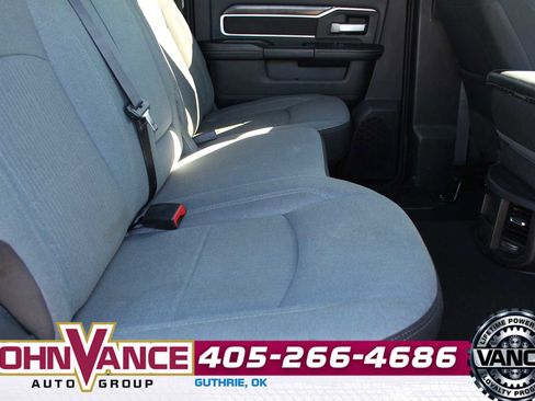 Used 2024 RAM 3500 Big Horn image 21