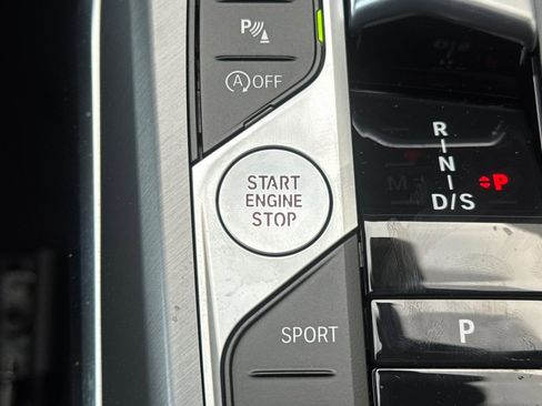 Used 2026 BMW 330i Sedan w/ M Sport Package RWD image 28