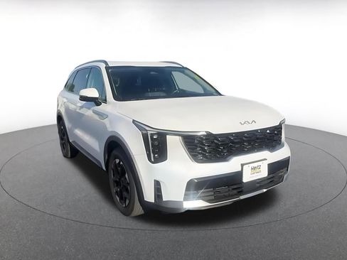 Used 2024 Kia Sorento S FWD image 3