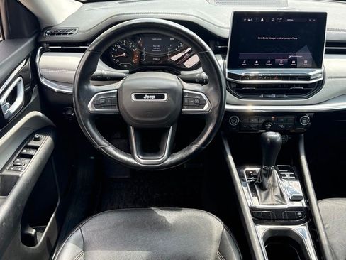Used 2022 Jeep Compass Limited AWD/4WD image 9