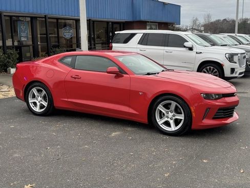 Used 2017 Chevrolet Camaro LT image 8