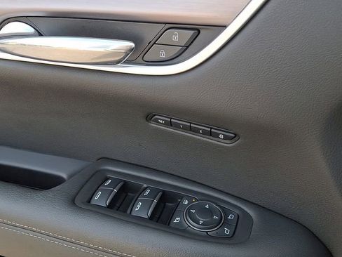 Certified 2023 Cadillac XT6 Luxury image 23