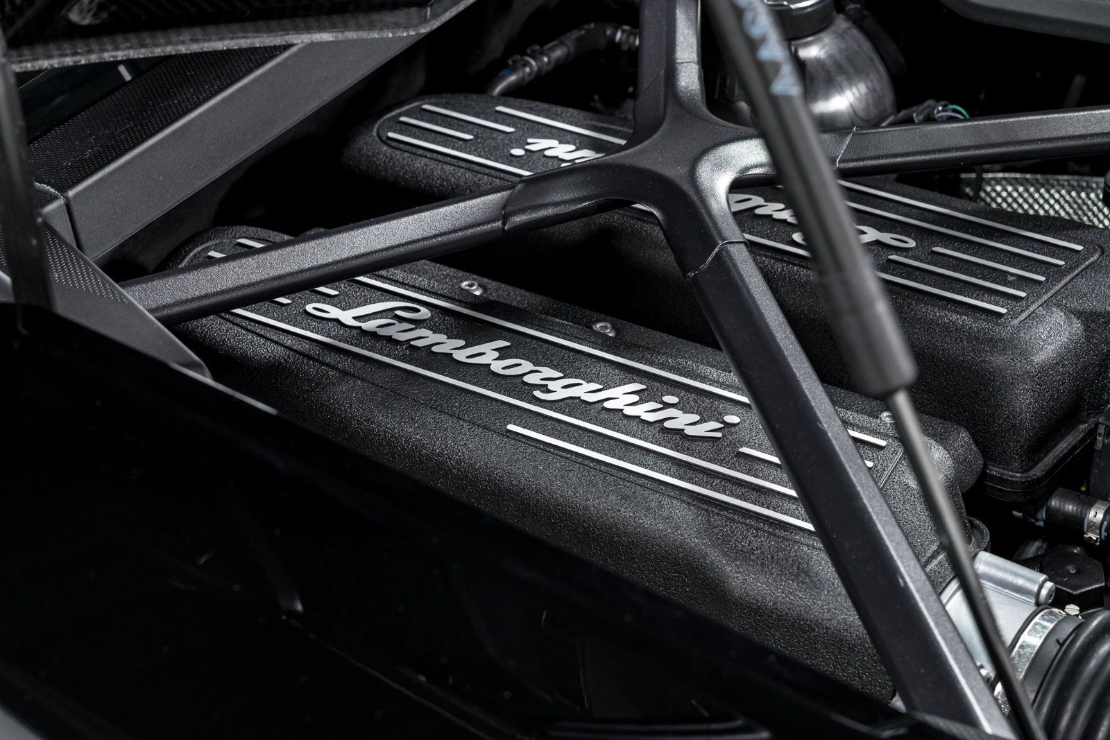 Used 2023 Lamborghini Huracan Tecnica RWD image 56