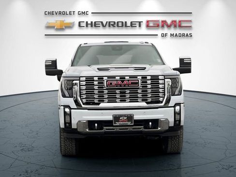 New 2026 GMC Sierra 2500 Denali w/ Denali Reserve Package AWD/4WD image 8