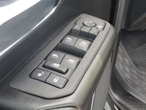 Used 2025 RAM 1500 Big Horn AWD/4WD image 12