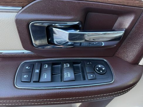 Used 2017 RAM 1500 Laramie AWD/4WD image 35