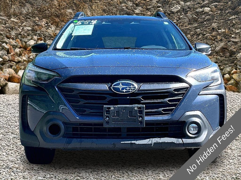 Used 2023 Subaru Outback Premium AWD/4WD image 3