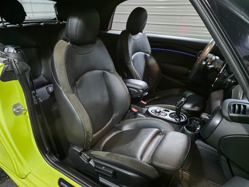 Used 2022 MINI Cooper John Cooper Works w/ Driver Assistance Package FWD image 16