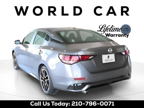 Used 2025 Nissan Sentra SR w/ SR Premium Package FWD image 5