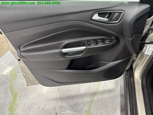 Used 2016 Ford C-MAX SE image 25