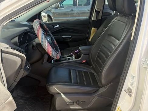 Used 2019 Ford Escape SEL FWD image 10