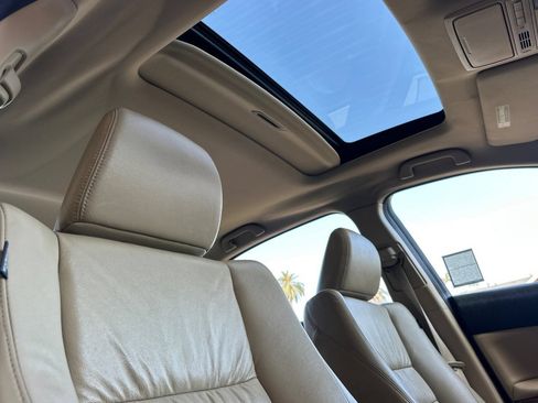 Used 2011 Honda Accord EX-L image 17