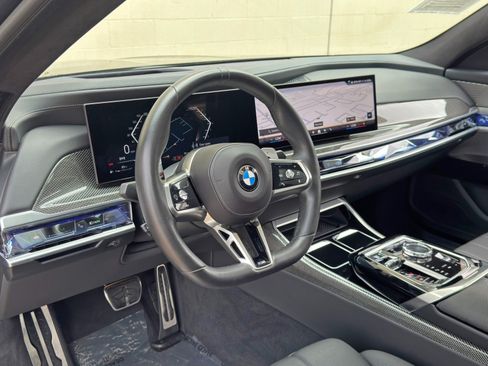 Used 2023 BMW 740i w/ Executive Package RWD image 14