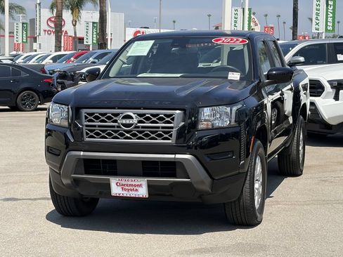 Used 2022 Nissan Frontier 2WD Crew Cab image 39