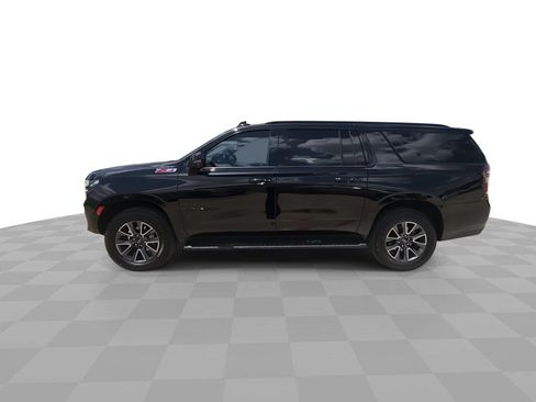 Used 2024 Chevrolet Suburban Z71 w/ Luxury Package AWD/4WD image 31