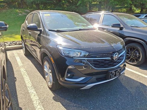 Certified 2023 Buick Encore GX Preferred w/ Cold Weather Comfort Package AWD/4WD image 3