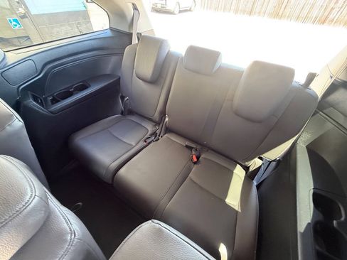 Used 2018 Honda Odyssey EX-L image 17