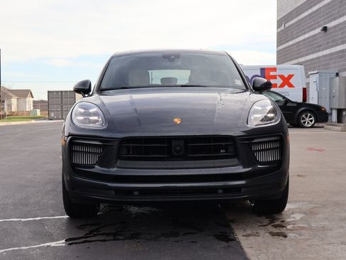 Used 2022 Porsche Macan S image 2