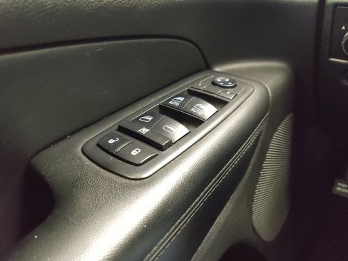 Used 2018 Jeep Grand Cherokee Laredo image 27