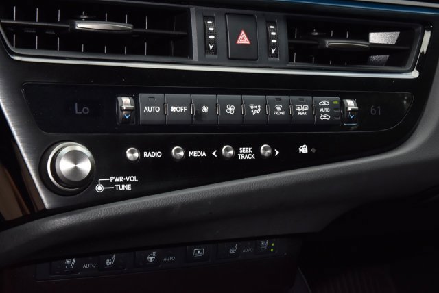 Used 2024 Lexus ES 300h F Sport w/ Accessory Package (Z1) FWD image 29