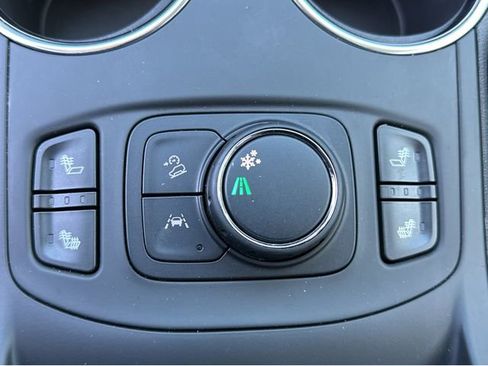 Certified 2022 GMC Terrain SLE w/ Driver Convenience Package image 21