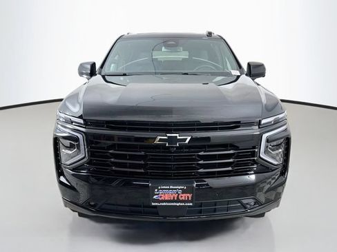 New 2026 Chevrolet Suburban RST w/ RST Capability Package AWD/4WD image 2