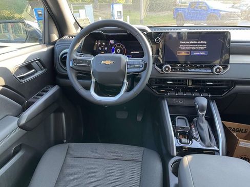 New 2026 Chevrolet Colorado LT image 12