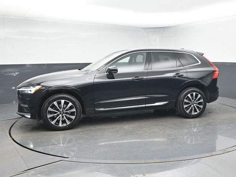 Used 2023 Volvo XC60 B5 Plus AWD/4WD image 9
