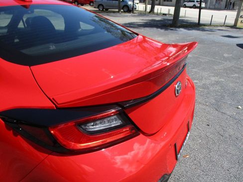 Used 2023 Toyota GR86 Premium image 29