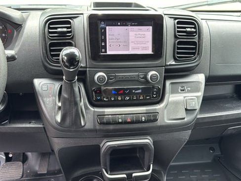 Used 2025 RAM ProMaster 2500 w/ Convenience Group FWD image 20