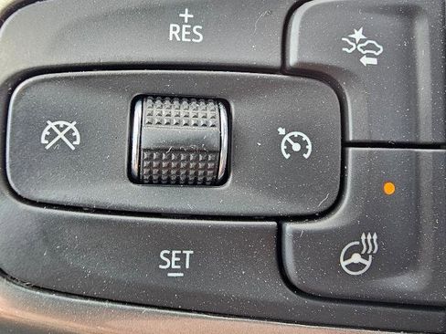 Used 2024 Chevrolet Silverado 1500 LT image 15