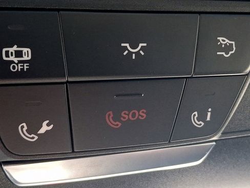 Used 2017 Mercedes-Benz E 300 4MATIC image 26