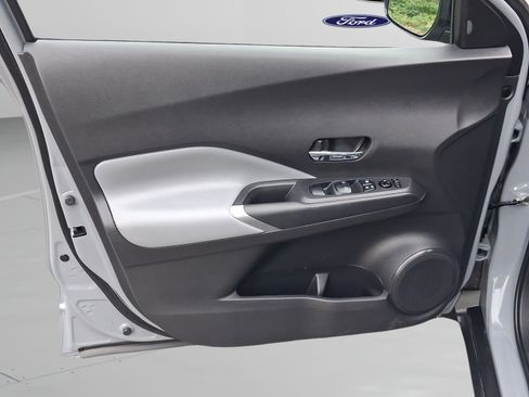 Used 2023 Nissan Kicks SR w/ SR Premium Package FWD image 21