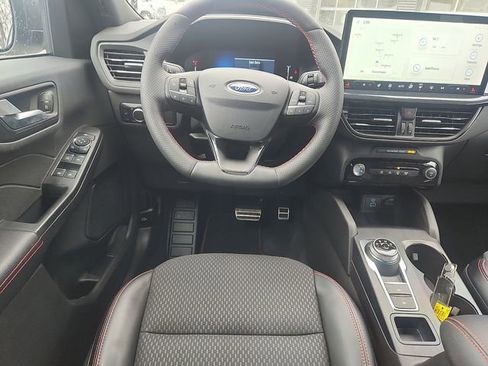 Certified 2023 Ford Escape ST-Line w/ Tech Pack #1 AWD/4WD image 10
