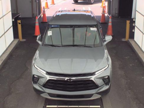 Used 2024 Chevrolet Blazer LT w/ Convenience Package FWD image 2