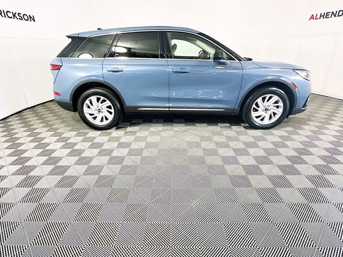 Used 2023 Lincoln Corsair FWD image 2