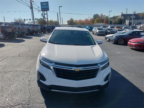 Used 2022 Chevrolet Equinox LT image 3