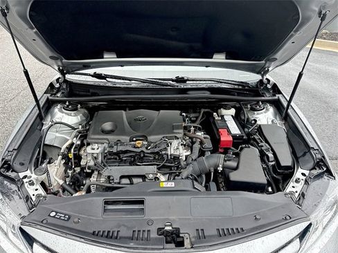 Used 2020 Toyota Camry LE image 26