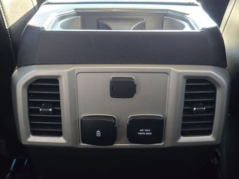 Used 2018 Ford F150 Lariat image 29