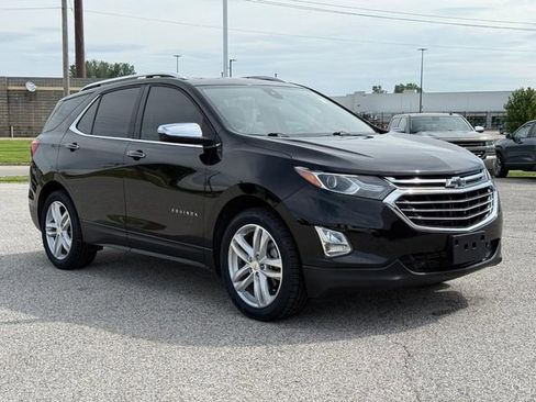 Used 2018 Chevrolet Equinox Premier FWD image 8