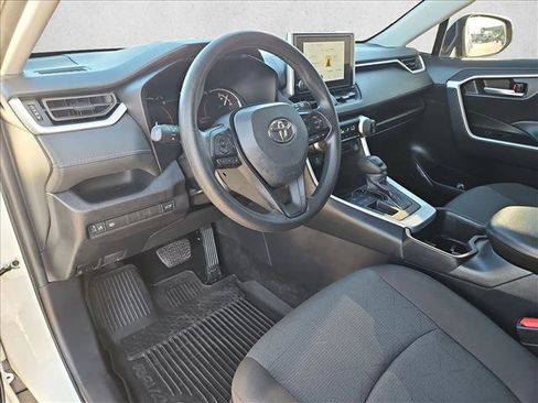 Used 2025 Toyota RAV4 XLE w/ Convenience Package FWD image 10