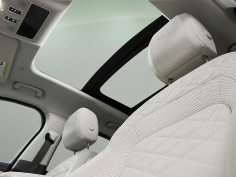 Used 2022 Jaguar F-PACE S AWD/4WD image 39
