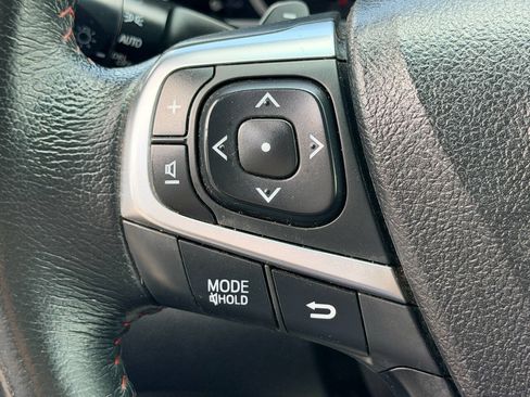 Used 2015 Toyota Camry SE FWD image 32
