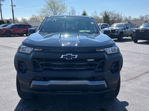 New 2026 Chevrolet Colorado Trail Boss AWD/4WD image 2