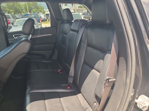 Used 2020 Jeep Grand Cherokee Limited AWD/4WD image 11
