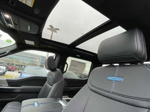 New 2025 Ford F150 Platinum w/ Equipment Group 702A High image 15